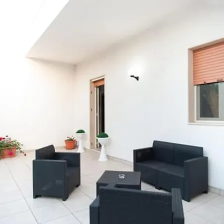 Casa Tairsia בית נופש *